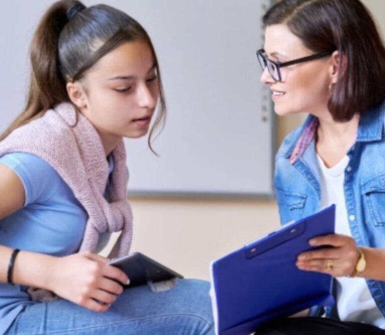 Nepsy-nuoren tukeminen